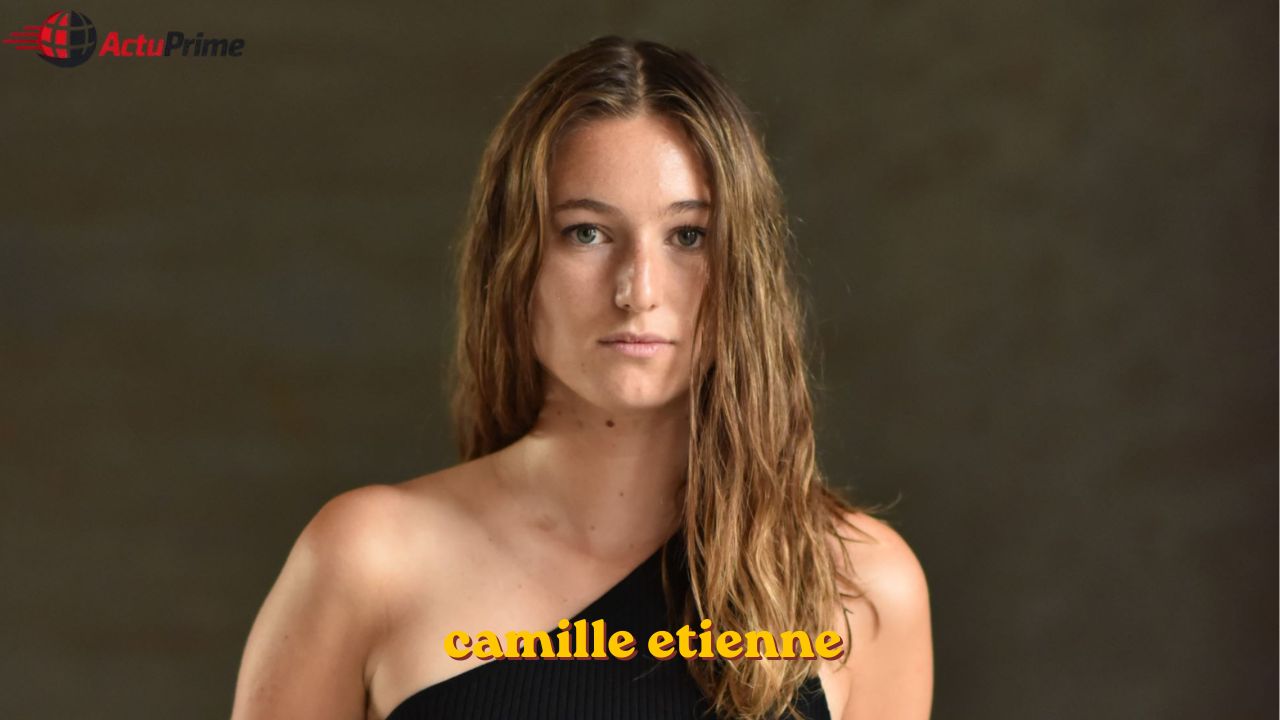 Ana de Armas camille etienne